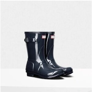 Hunter Women’s Glossy Navy Boots - Gently Worn